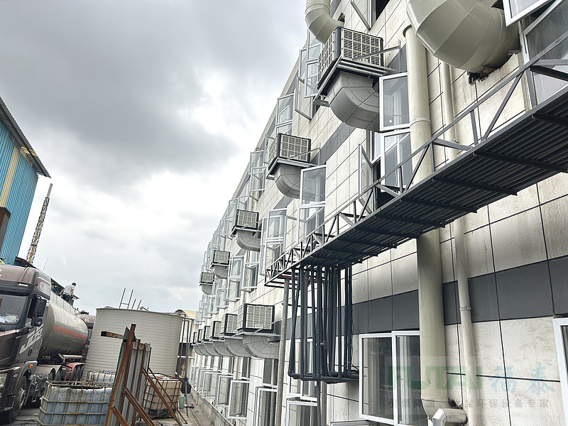 1000平铁皮房降温方法？